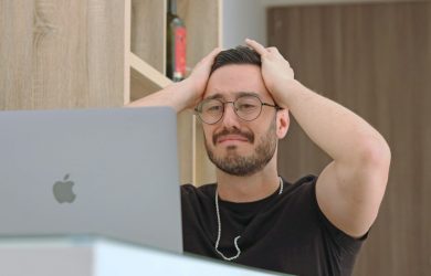 Patient submitting contact form on chiropractic website